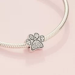 Pandora BRELOQUE EMPREINTE DE PATTE SCINTILLANTE -Mode Bijoux Boutique resizedPt 34470a05eb3bfbee2352941dd1b94320 1