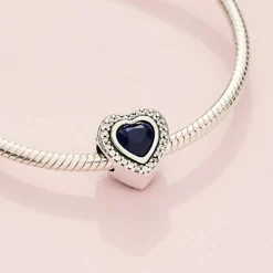 Pandora BRELOQUE COEUR BLEU ÉTINCELANT -Mode Bijoux Boutique resizedPt 964d1775b722eff11b8ecd9e9ed5bd9e