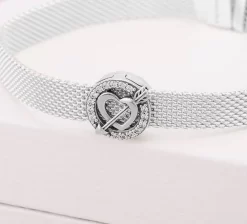 Pandora BRELOQUE CLIP COEUR ET FLÈCHE ASYMÉTRIQUE -Mode Bijoux Boutique resizedPt c97d0fb623809a739977f3cf12cba70c 1