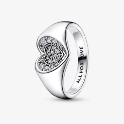 Pandora BAGUE SIGNET AVEC PAVÉ EN FORME DE COEUR RADIEUX