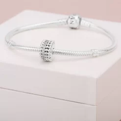 Pandora BRELOQUE CLIP PERLÉ 12 Pandora BRELOQUE CLIP PERLÉ -Mode Bijoux Boutique resizedPt d0e7b521c18b09876cb7693e42880dba