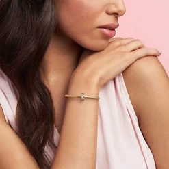 Pandora BRELOQUE CLIP SILICONE PAVÉ CLAIR 8 Pandora BRELOQUE CLIP SILICONE PAVÉ CLAIR -Mode Bijoux Boutique resizedPt fbf76dfc000a67cab7dc95b88f37475b